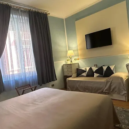 Roma 4*
